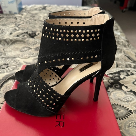 Jennifer Lopez Sweetgum Black Sandal Heels - Picture 3 of 5